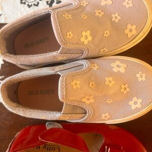 Old Navy Kids' Gray Floral Slip-On Shoes